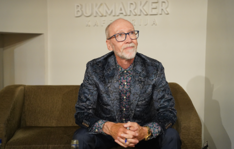 jedan od majstora epske fantastike pri kraju svojih pripovesti iz malaške knjige palih  laguna knjige