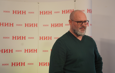 darko tuševljaković za nin živimo pod balastom konteksta, i neposrednog i šireg laguna knjige